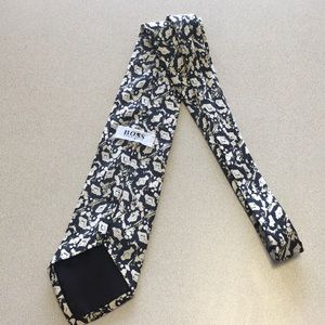 Hugo Boss neck tie made in Italy